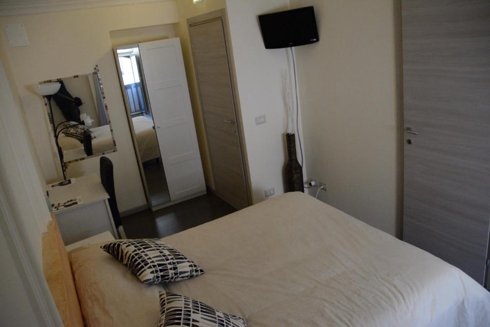 Room 3