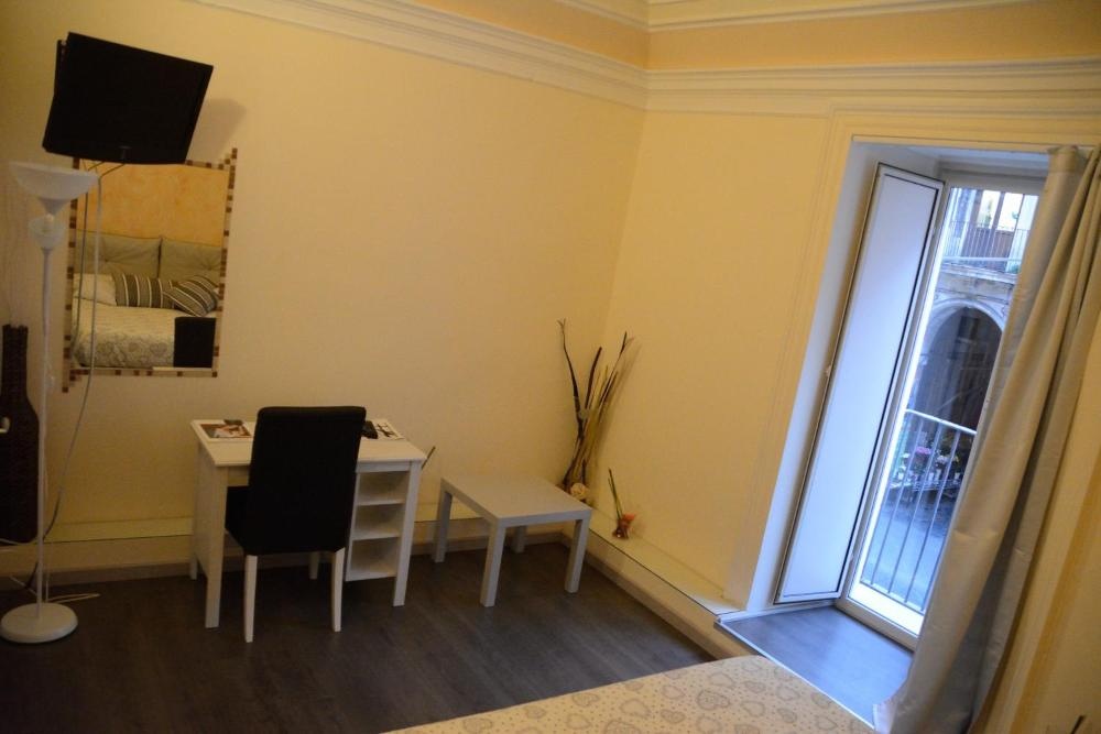 Single Room with Window